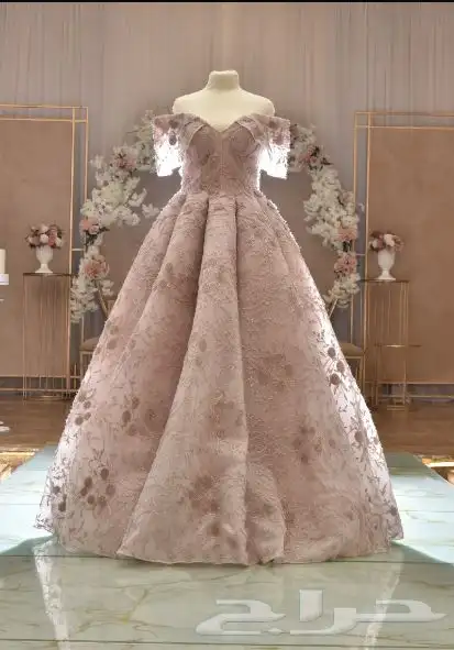 فستان ملكة لعروسة 0