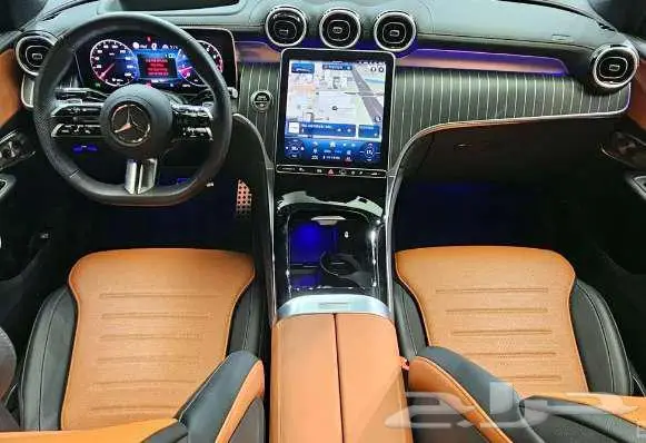 مرسيدس GLC300 موديل 2024 الميموني للاستيراد بكوريا 8