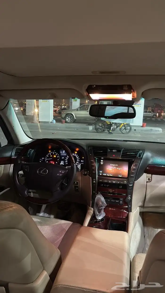 لكزس LS460 2008 4