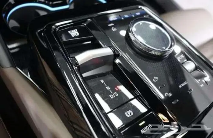 بي ام دبليو الفئة الخامسة BMW 5 Series 520i M Sport 2025 7