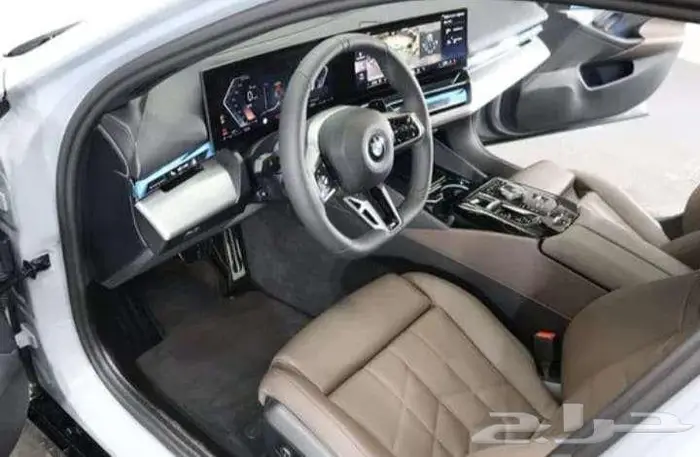 بي ام دبليو الفئة الخامسة BMW 5 Series 520i M Sport 2025 4