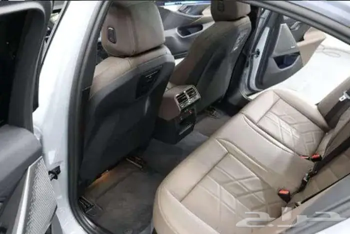 بي ام دبليو الفئة الخامسة BMW 5 Series 520i M Sport 2025 14