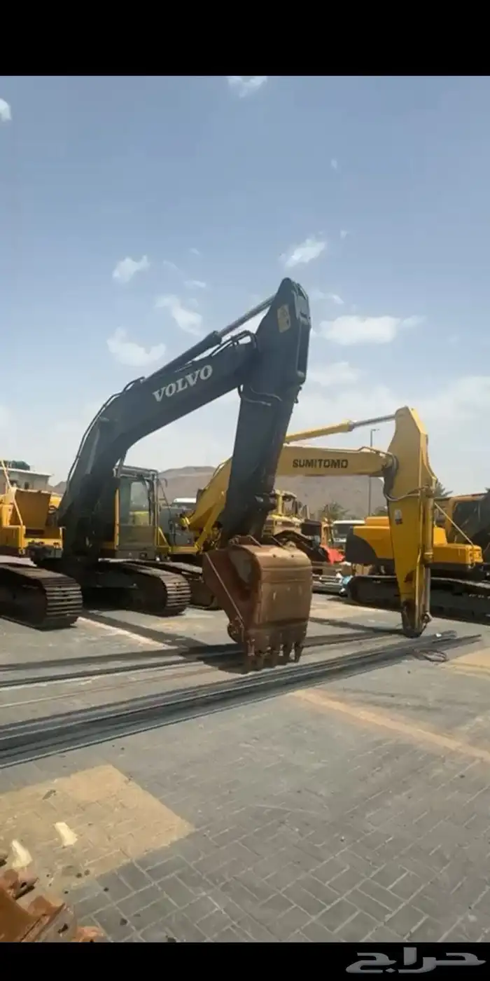 5 بوكلينات متوفرة لجميع مناطق المملكة  ايجار شهري وأسبوعي 0