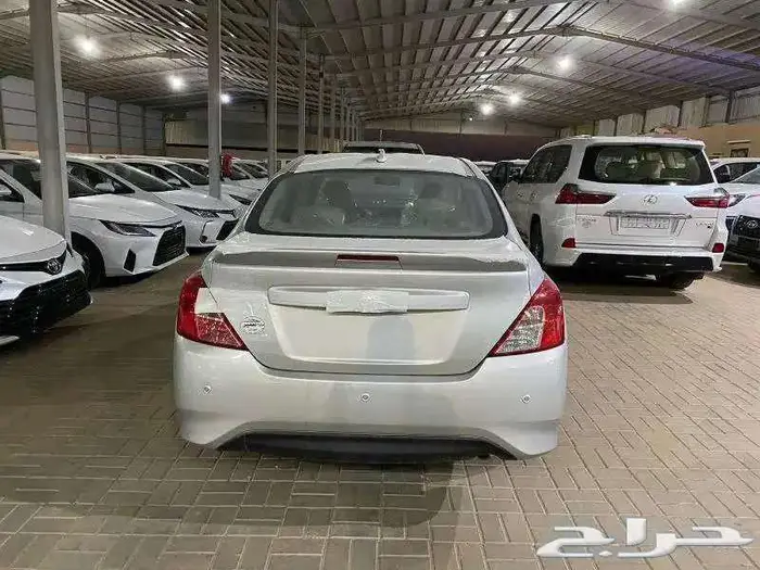نيسان صني الشكل القديم 2024 ( كاش وبنك ) لون ابيض وفضي 4