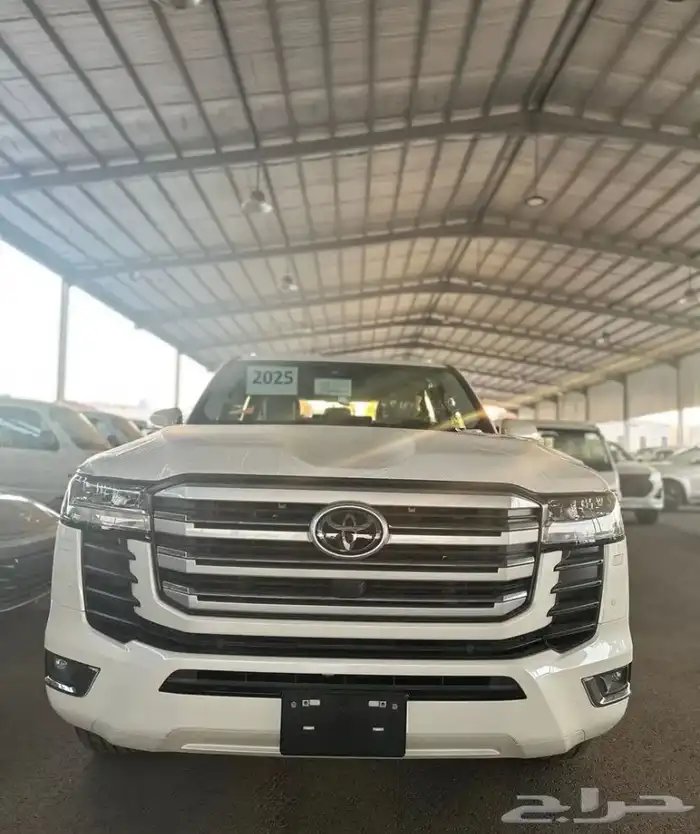 لاندكروزر 2025 GXR L4 4