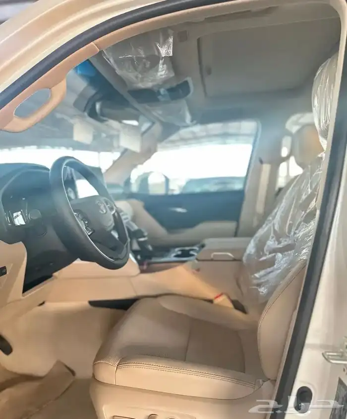 لاندكروزر 2025 GXR L4 7