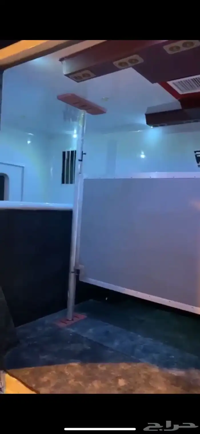 للبيع نوع العرض   بيجو 1