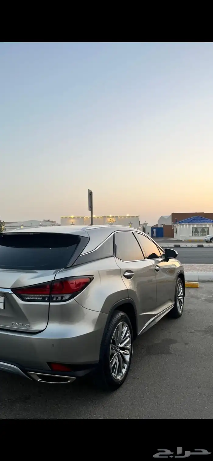 لكزس RX 350 موديل 2022 4