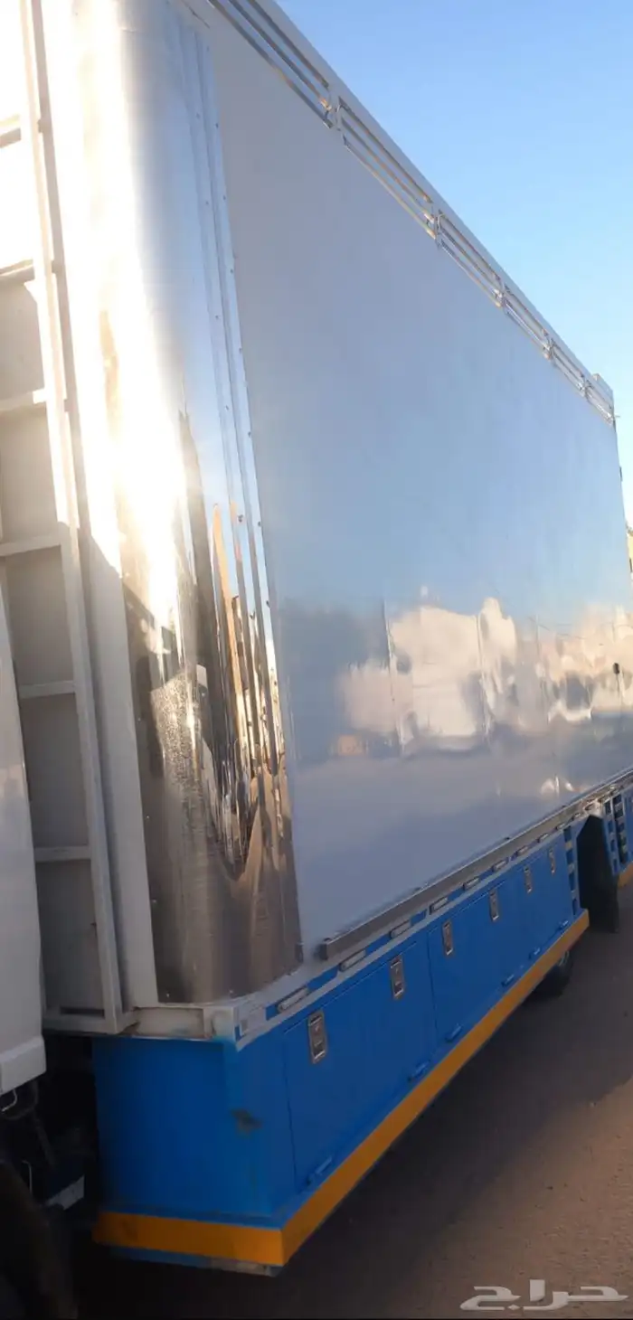 يوجد صندوق ديانه 6 متر جديد كامل 1