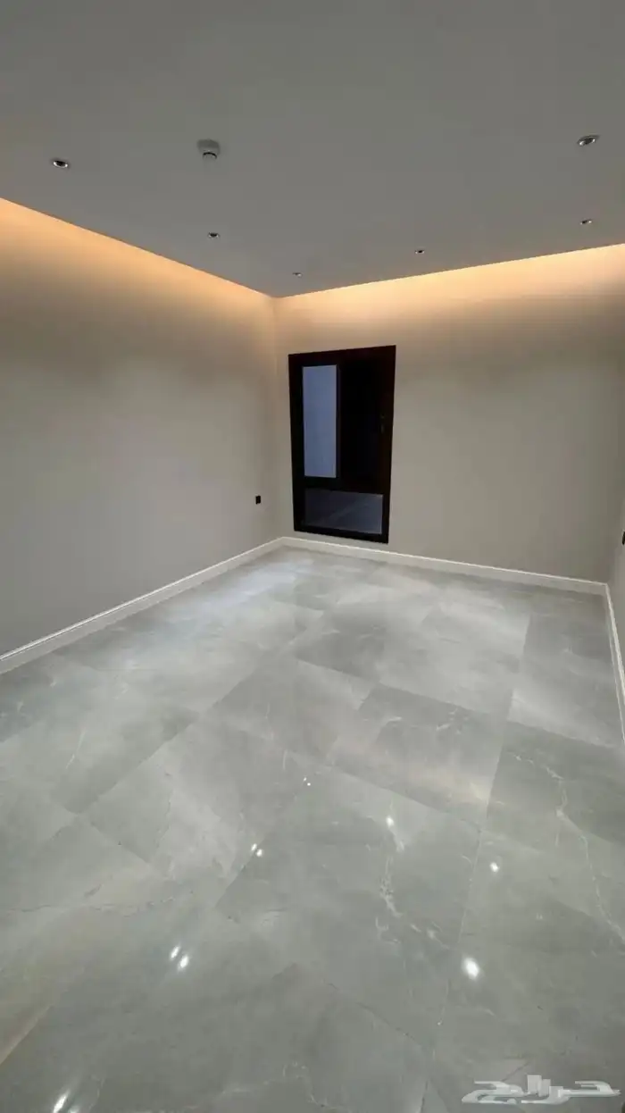 شقق وفلل روف في افضل منطقه في حي الجماوات 19