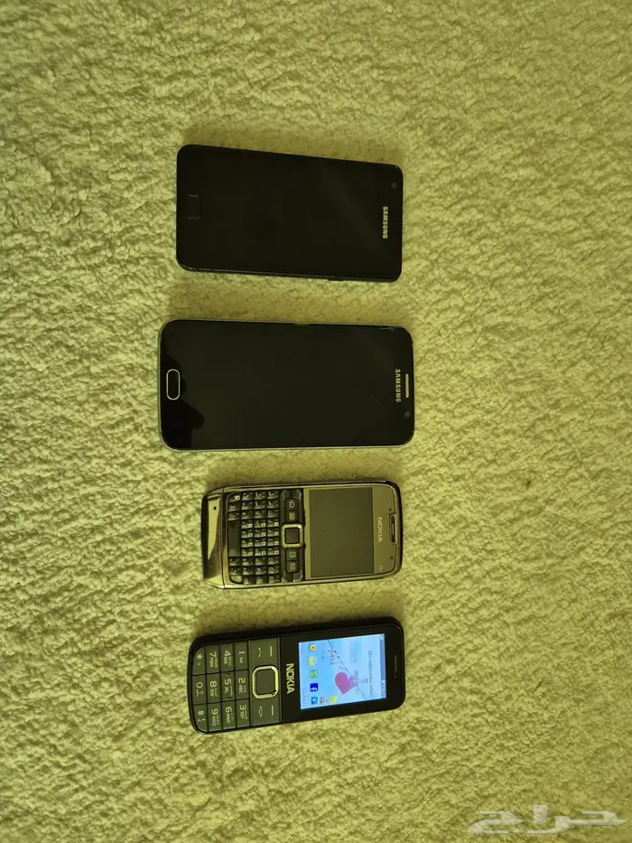 اجهزة جوالات نوكيا وسامسونج قديمة بعضها شغال 3