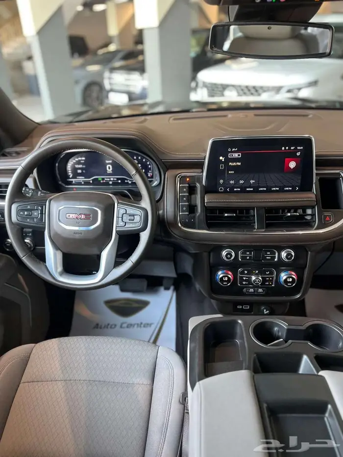 GMC YUKON SLE 2024 BLACK 6