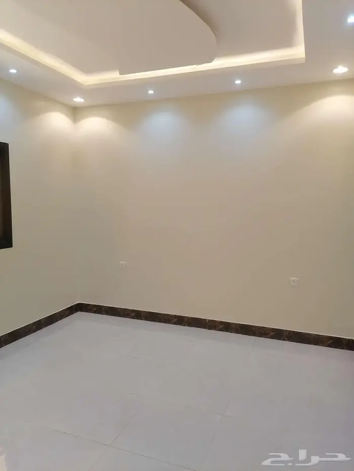 للبيع عماره دور مساحته 310م بمخطط الرانوناء داخل حد الحرم 22