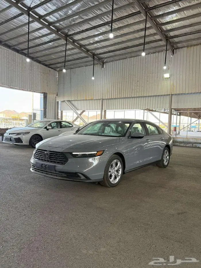هوندا اكورد 2025 LX 1