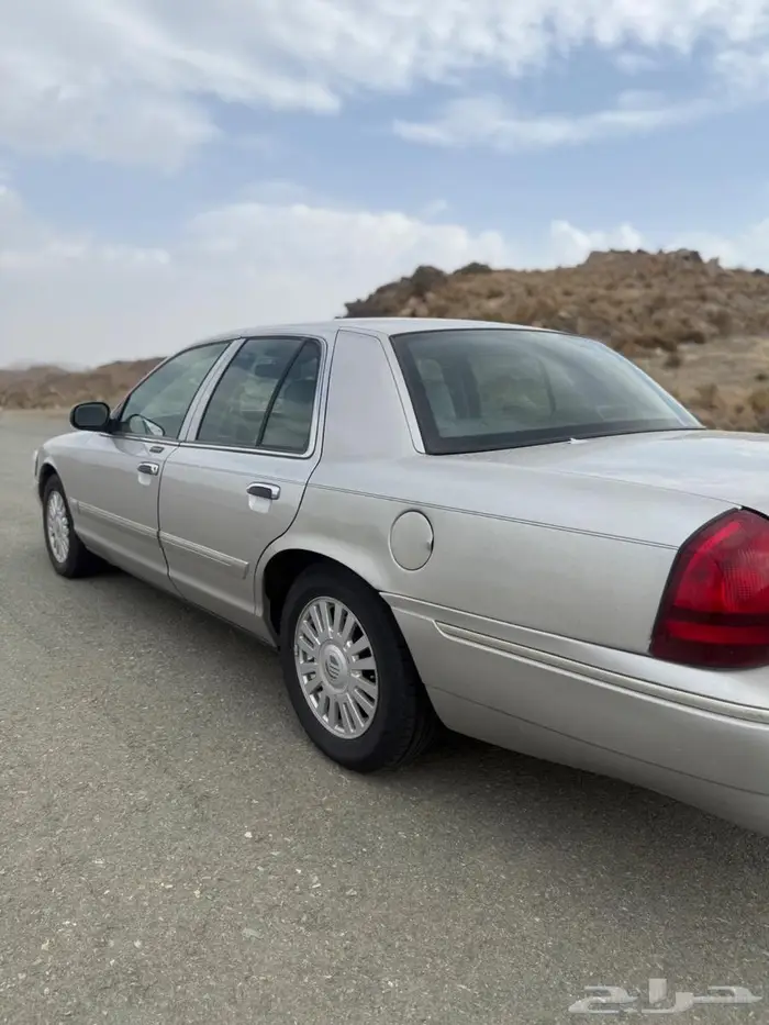فورد جراند ماركيز 12
