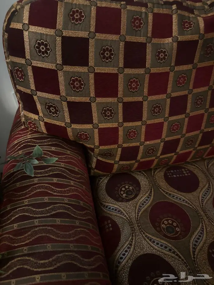 كنبة مقعدين مستخدمه نظيفه للبيع 0