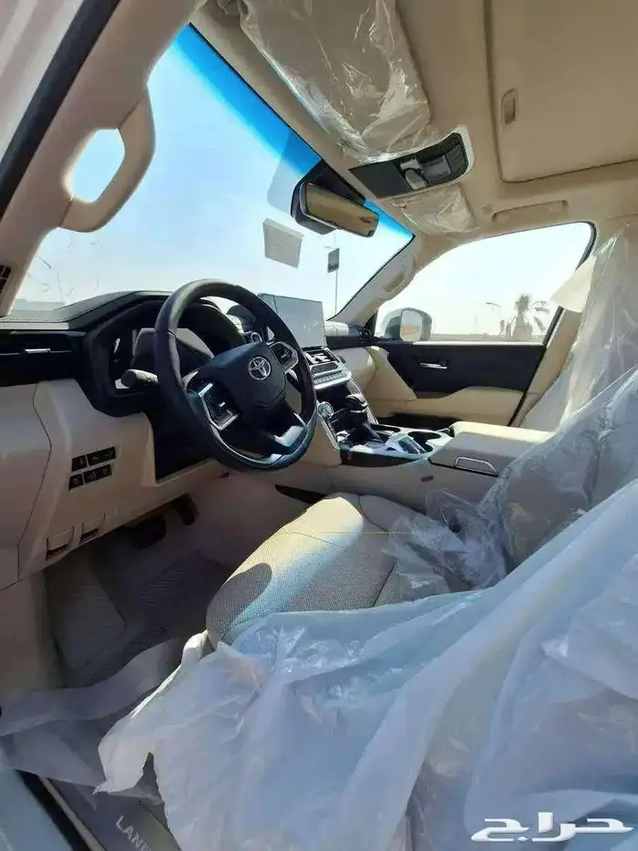 لاندكروزر GXR 4 بنزين 2025 سعودي 1