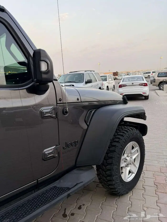جيب جلادياتور2020 7