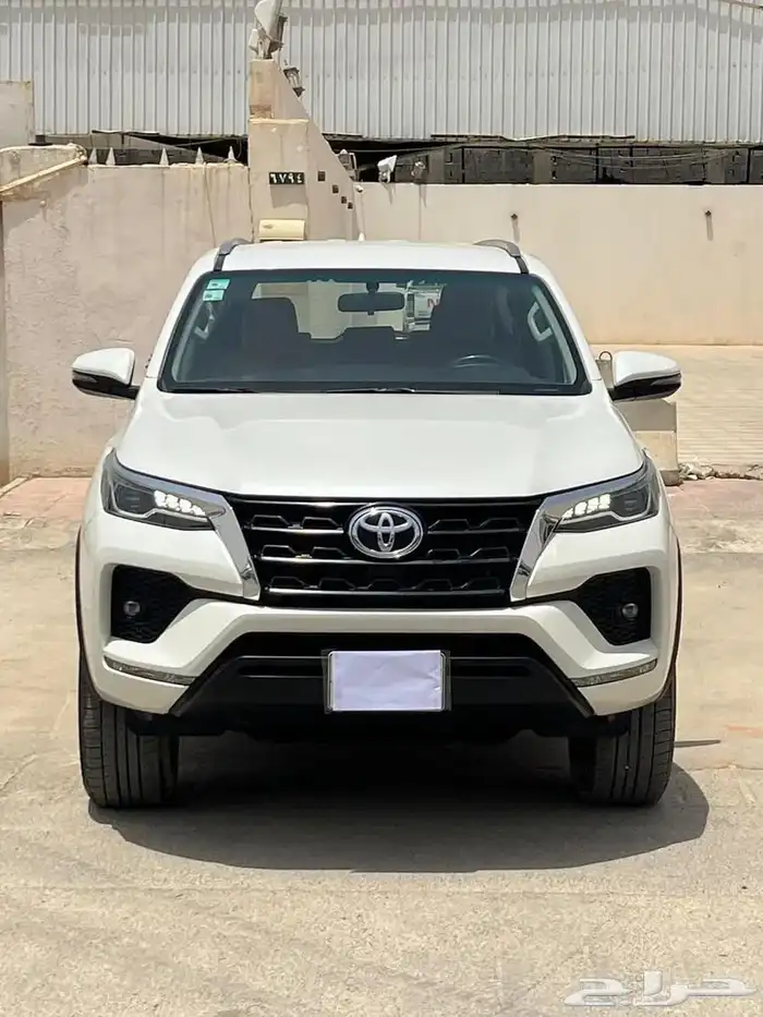 فورتشنر 2021 سعودي 6 سلندر VX1 0