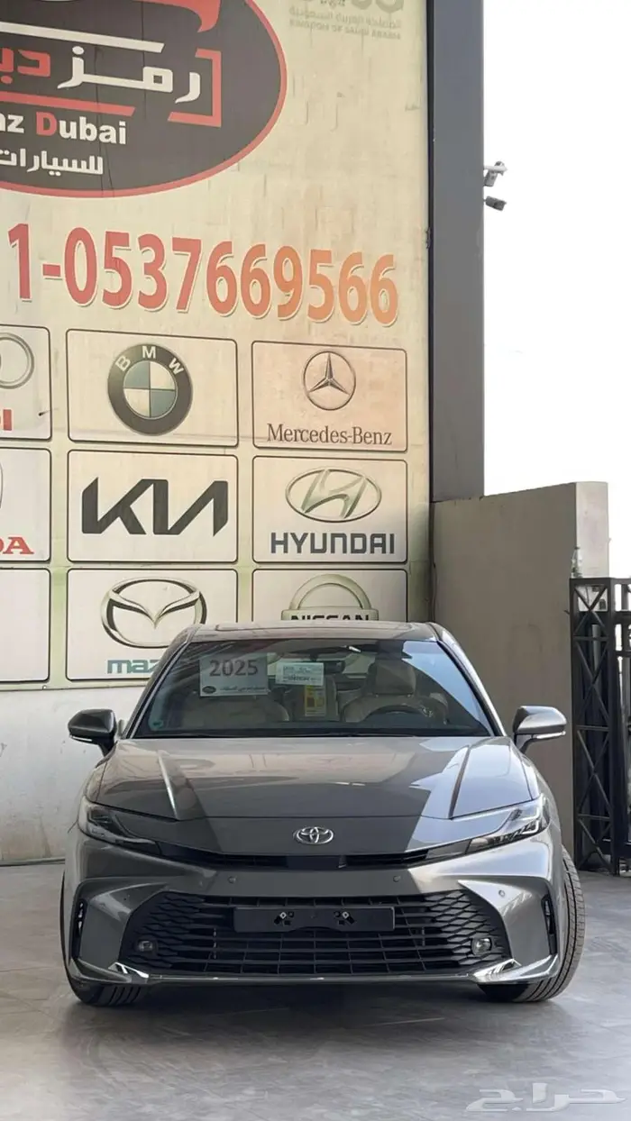تويوتا كامري نص فل 2025 وارد الساير اقل الاسعار 2