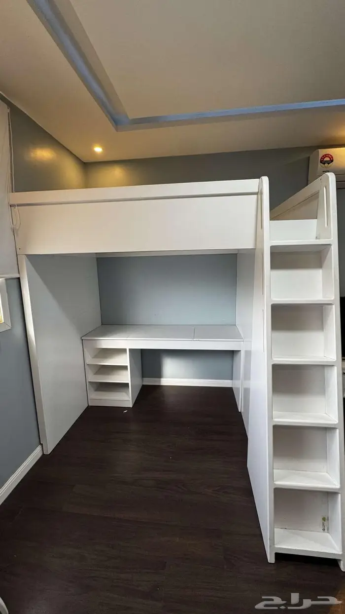 Loft bed with desk سرير طابقين مع مكتب 1