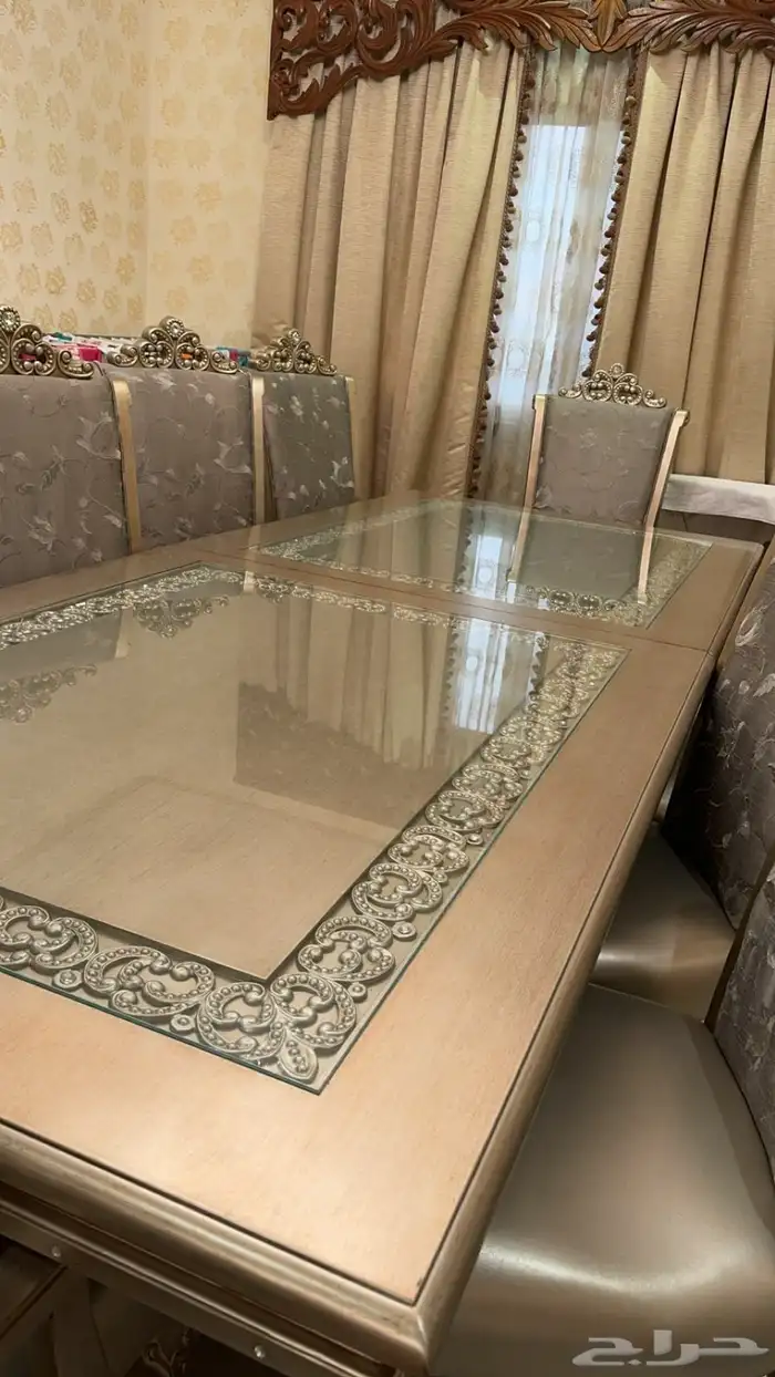 طاولة طعام فخمه 12 كرسي ب 3700 ريال فقط 3