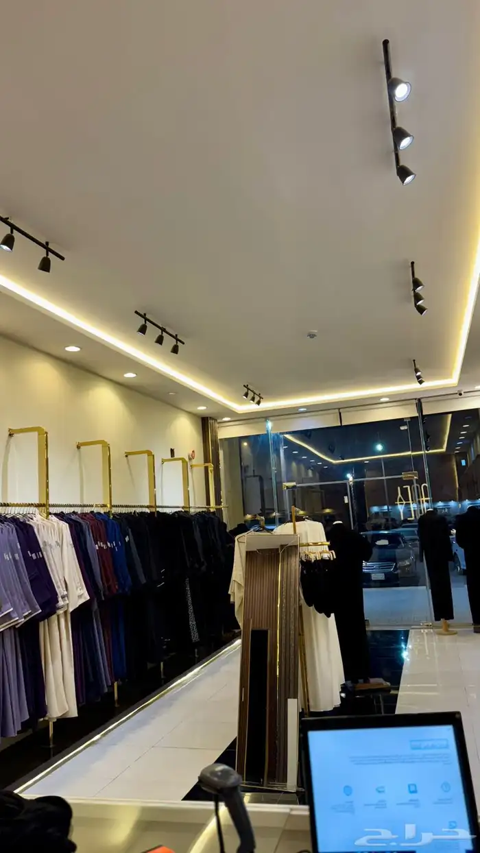 محل عبايات للتقبيل 3