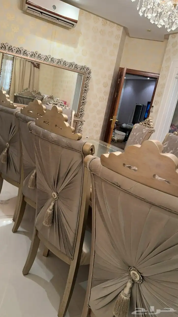 طاولة طعام فخمه 12 كرسي ب 3700 ريال فقط 2