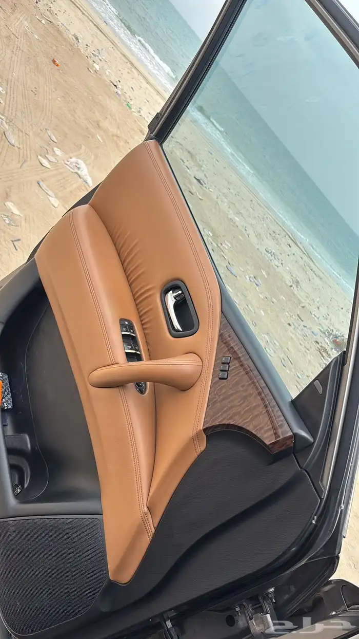 نيسان باترول 2017 بلاتينيوم 400 15