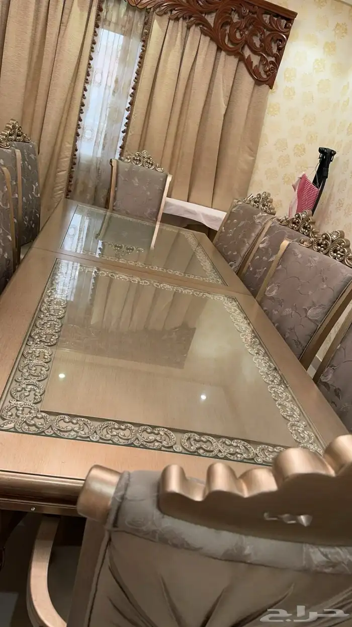 طاولة طعام فخمه 12 كرسي ب 3700 ريال فقط 1