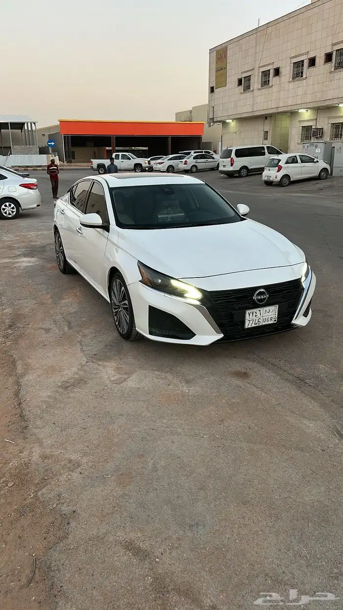 نيسان التيما 2023 SV نص فل 6