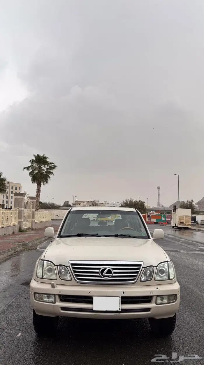 جيب لكزس 3