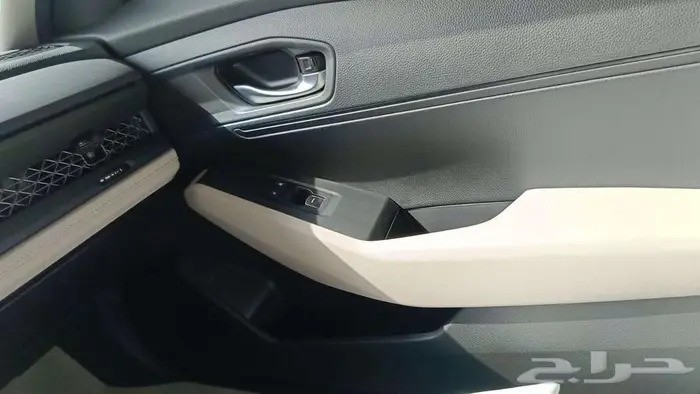 هوندا اكورد LX موديل 2025 لفتره محدوده 121595 شامل الضريبه 9