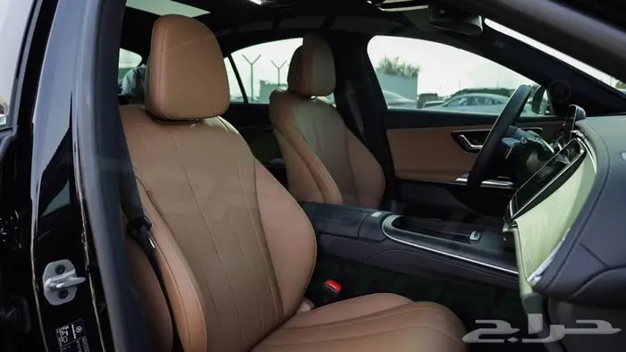 2025 MERCEDES-BENZ E 200 2.0L RWD اصفار مع ضمان 11