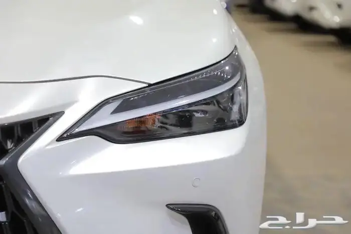 ليكزس NX 350 h فتحة سقف جلد هايبرد خليجي موديل 2025 5