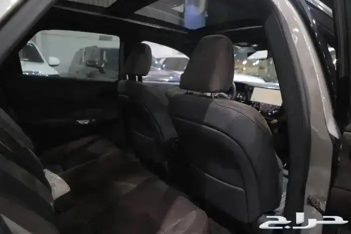 ليكزس RX 350 BB فل كامل بانوراما جلد بنزين موديل 2025 14