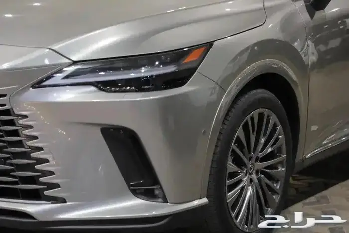 ليكزس RX 350 BB فل كامل بانوراما جلد بنزين موديل 2025 6