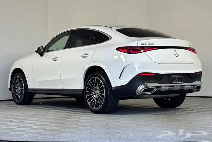 مرسيدس GLC300 Coupe 2024 فل كامل بسعر مميز 3