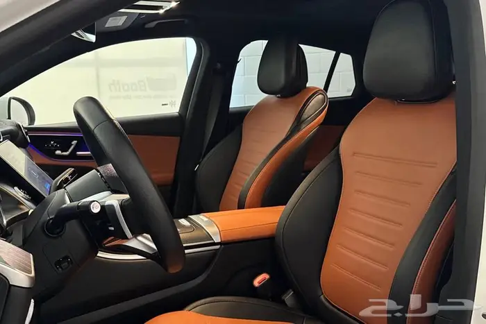 مرسيدس GLC300 Coupe 2024 فل كامل بسعر مميز 6