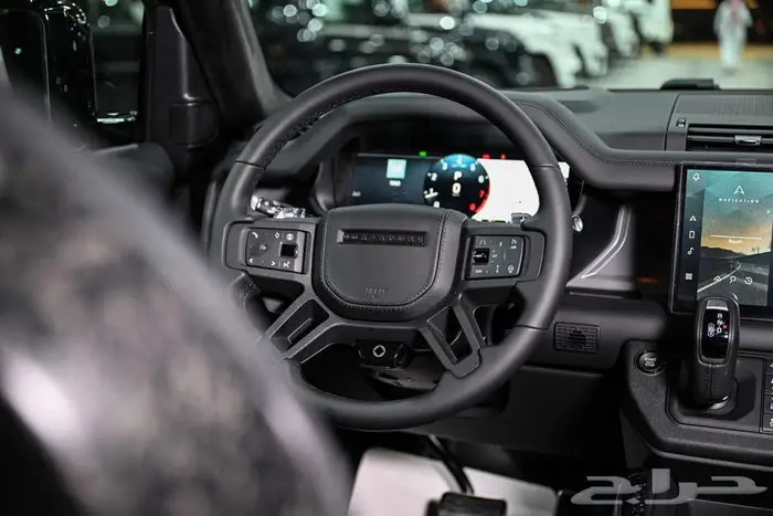 شركة البريمي لسيارات Defender Octa Edition One 7