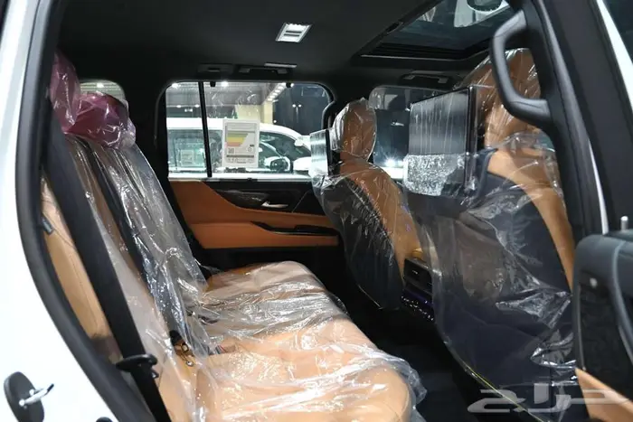 جيب لكزس 2025 LX600 BB بريمي بالنقد والتقسيط 13