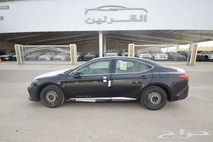تويوتا كامري 2025 طيس بنزين بريمي وكويتي اسود اقل سعر 7