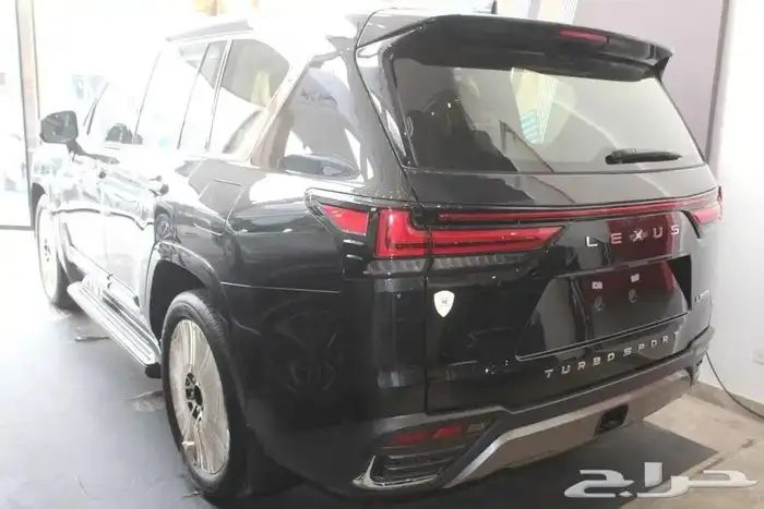 لكزس LX600 BB بنزين بريمي 2025 تشغيل عن بعد 4