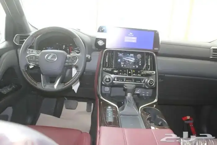 لكزس LX600 BB بنزين بريمي 2025 تشغيل عن بعد 9