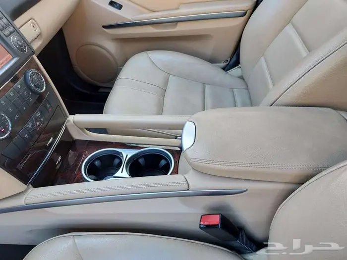 مرسيدس بنز 6 سلندر ML350 AMG نظيف جدا 22