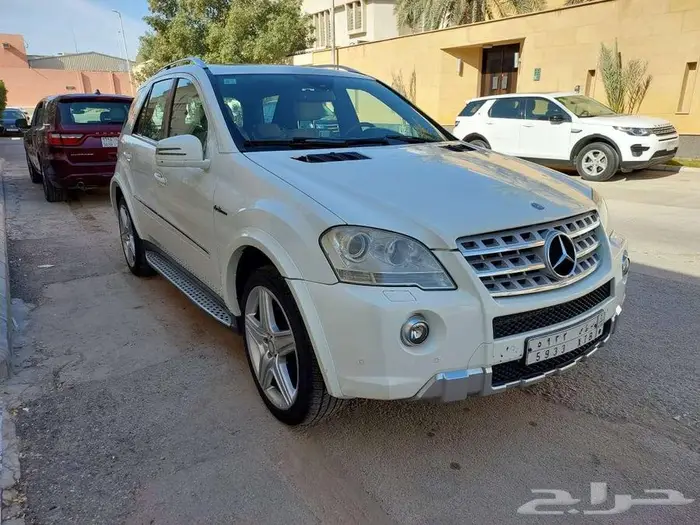 مرسيدس بنز 6 سلندر ML350 AMG نظيف جدا 26