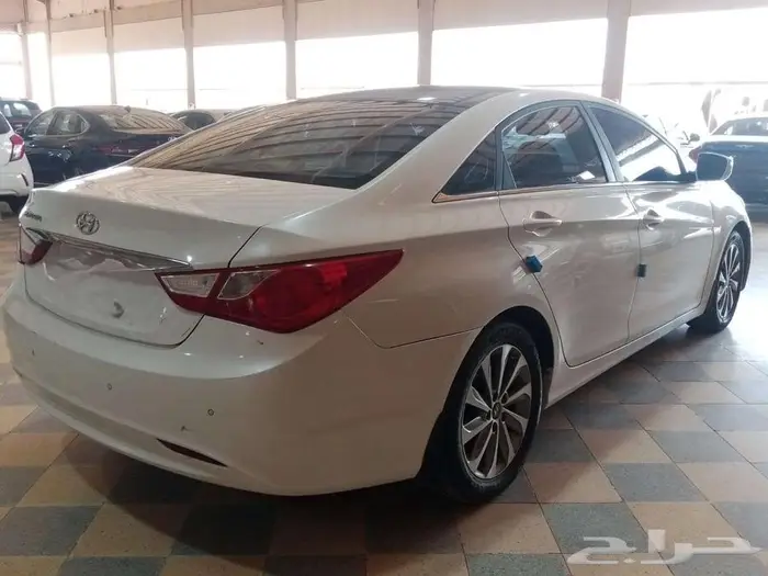 هونداي سوناتا بنزين موديل 2014 10