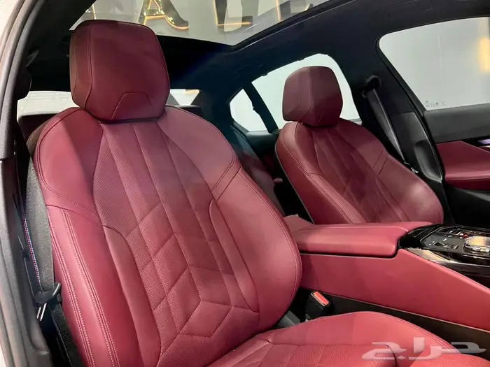 بي ام دبليو 2025 520i 18