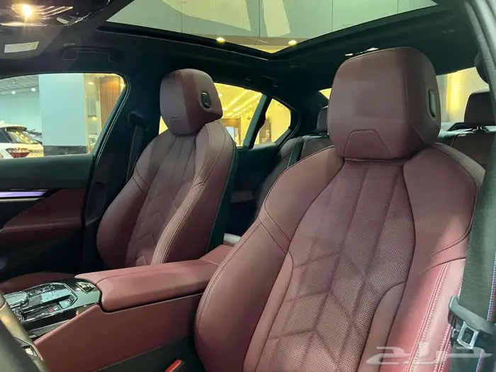 بي ام دبليو 2025 520i 14