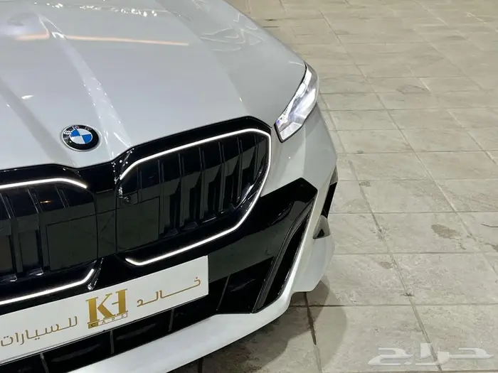 بي ام دبليو 2025 520i 4